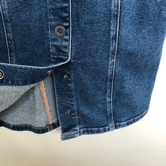 Good American The Snap To It mini Jean Dress - Picture 7 of 16